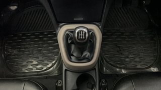 Used 2016 Hyundai Xcent SX 1.2 Petrol Manual interior GEAR  KNOB VIEW