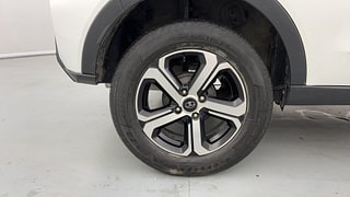 Used 2022 Tata Nexon XZ Plus (O) Petrol Manual tyres RIGHT REAR TYRE RIM VIEW