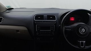 Used 2013 Volkswagen Polo [2010-2014] Highline1.2L (P) Petrol Manual interior MUSIC SYSTEM & AC CONTROL VIEW