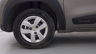 Used 2016 Renault Kwid [2015-2019] RXT Petrol Manual tyres LEFT FRONT TYRE RIM VIEW