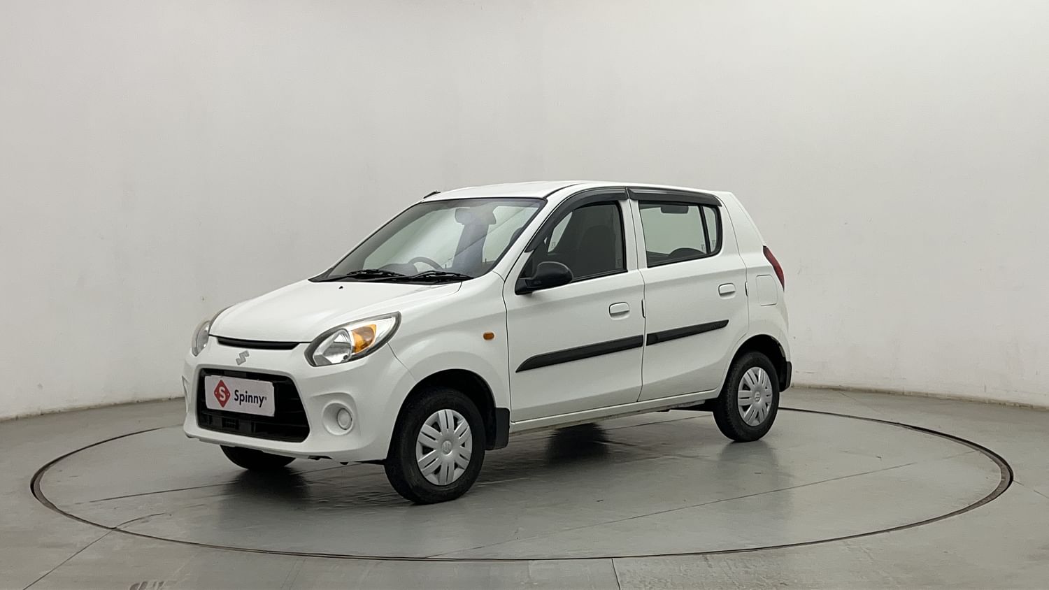 LEFT FRONT CORNER VIEW