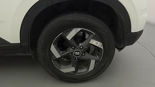 Used 2022 Hyundai Venue [2019-2022] SX Plus 1.0 Turbo DCT Petrol Automatic tyres LEFT REAR TYRE RIM VIEW