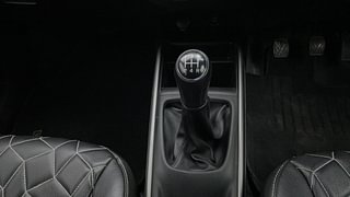 Used 2020 Maruti Suzuki Baleno [2019-2022] Zeta Petrol Petrol Manual interior GEAR  KNOB VIEW