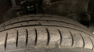 Used 2014 Maruti Suzuki Wagon R 1.0 [2010-2019] VXi Petrol Manual tyres RIGHT FRONT TYRE TREAD VIEW