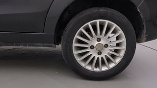 Used 2015 Tata Zest [2014-2019] XMA Diesel Diesel Automatic tyres LEFT REAR TYRE RIM VIEW
