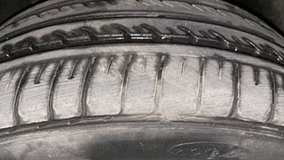 Used 2013 Volkswagen Polo [2010-2014] Highline1.2L (P) Petrol Manual tyres LEFT REAR TYRE TREAD VIEW