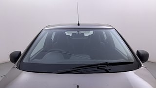 Used 2016 Renault Kwid [2015-2019] RXT Petrol Manual exterior FRONT WINDSHIELD VIEW