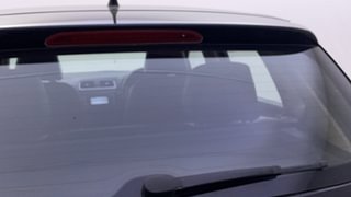 Used 2013 Volkswagen Polo [2010-2014] Highline1.2L (P) Petrol Manual top_features Rear wiper