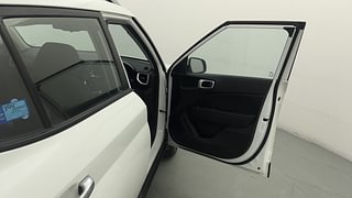 Used 2022 Hyundai Venue [2019-2022] SX Plus 1.0 Turbo DCT Petrol Automatic interior RIGHT FRONT DOOR OPEN VIEW