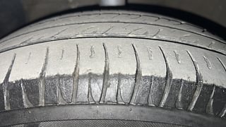 Used 2016 Hyundai Grand i10 [2013-2017] Asta AT 1.2 Kappa VTVT Petrol Automatic tyres LEFT FRONT TYRE TREAD VIEW