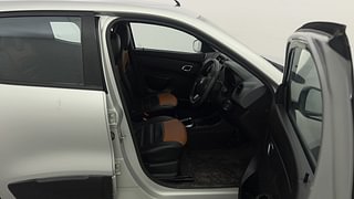 Used 2018 Renault Kwid [2015-2019] 1.0 RXT AMT Opt Petrol Automatic interior RIGHT SIDE FRONT DOOR CABIN VIEW