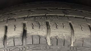 Used 2015 Hyundai Eon [2011-2018] Magna Petrol Manual tyres LEFT FRONT TYRE TREAD VIEW