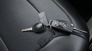 Used 2018 Tata Tiago [2016-2020] Revotron XZ Petrol Manual extra CAR KEY VIEW