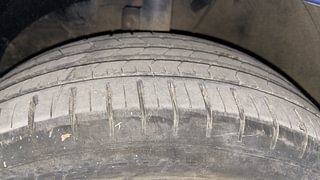 Used 2020 Maruti Suzuki Baleno [2019-2022] Zeta Petrol Petrol Manual tyres LEFT FRONT TYRE TREAD VIEW