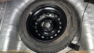 Used 2021 Renault Kwid [2020-2022] NEOTECH RXL Petrol Manual tyres SPARE TYRE VIEW