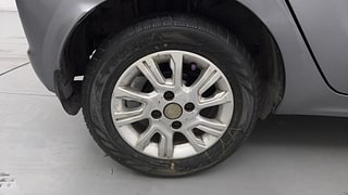 Used 2018 Tata Tiago [2016-2020] Revotron XZ Petrol Manual tyres RIGHT REAR TYRE RIM VIEW