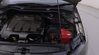 Used 2013 volkswagen Vento 1.6L Highline Diesel Diesel Manual engine ENGINE LEFT SIDE HINGE & APRON VIEW