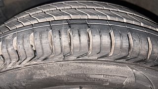 Used 2011 Hyundai i10 [2010-2016] Magna 1.2 Petrol Petrol Manual tyres LEFT FRONT TYRE TREAD VIEW