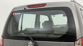 Used 2016 Maruti Suzuki Wagon R 1.0 [2015-2019] VXI AMT Petrol Automatic top_features Rear defogger