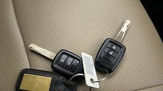 Used 2015 Honda City [2014-2017] V Petrol Manual extra CAR KEY VIEW