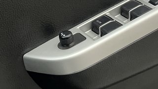 Used 2016 Maruti Suzuki Wagon R 1.0 [2015-2019] VXI AMT Petrol Automatic top_features Adjustable ORVM