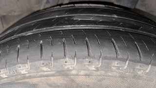 Used 2015 Honda City [2014-2017] V Petrol Manual tyres LEFT REAR TYRE TREAD VIEW