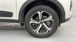 Used 2022 Tata Nexon XZ Plus (O) Petrol Manual tyres RIGHT FRONT TYRE RIM VIEW