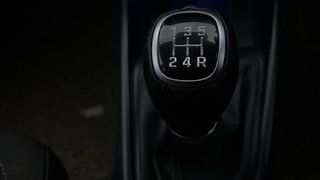 Used 2020 Hyundai New i20 Asta (O) 1.2 MT Petrol Manual interior GEAR  KNOB VIEW