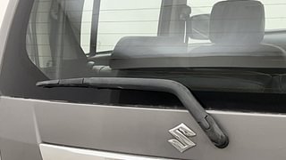 Used 2014 Maruti Suzuki Stingray [2013-2019] VXi Petrol Manual top_features Rear wiper