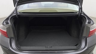 Used 2018 Honda City [2017-2020] ZX CVT Petrol Automatic interior DICKY INSIDE VIEW