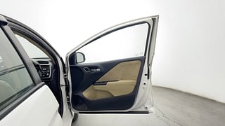Used 2018 Honda City [2017-2020] VX CVT Petrol Automatic interior RIGHT FRONT DOOR OPEN VIEW