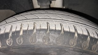 Used 2020 Renault Kwid 1.0L RXT(O) AMT Petrol Automatic tyres RIGHT FRONT TYRE TREAD VIEW
