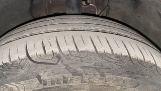 Used 2022 Tata Tigor Revotron XZ+ CNG Petrol+cng Manual tyres RIGHT FRONT TYRE TREAD VIEW