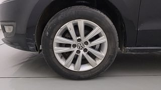 Used 2013 Volkswagen Polo [2010-2014] Highline1.2L (P) Petrol Manual tyres LEFT FRONT TYRE RIM VIEW