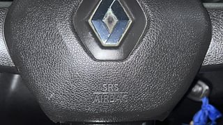 Used 2018 Renault Kwid [2015-2019] 1.0 RXT AMT Opt Petrol Automatic top_features Airbags