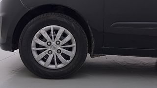 Used 2011 Hyundai i10 [2010-2016] Magna 1.2 Petrol Petrol Manual tyres LEFT FRONT TYRE RIM VIEW