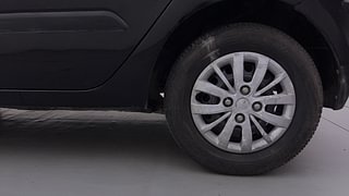 Used 2011 Hyundai i10 [2010-2016] Magna 1.2 Petrol Petrol Manual tyres LEFT REAR TYRE RIM VIEW