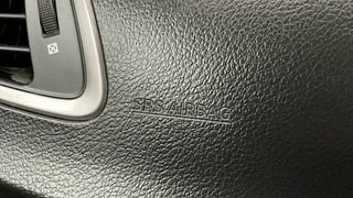 Used 2019 maruti-suzuki Baleno Alpha CVT Petrol Petrol Automatic top_features Airbags