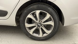 Used 2016 Hyundai Xcent [2014-2017] SX AT (O) Petrol Petrol Automatic tyres LEFT REAR TYRE RIM VIEW
