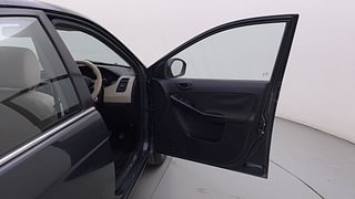 Used 2015 Tata Zest [2014-2019] XMA Diesel Diesel Automatic interior RIGHT FRONT DOOR OPEN VIEW