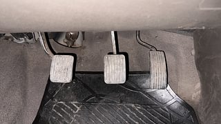 Used 2011 Hyundai i10 [2010-2016] Magna 1.2 Petrol Petrol Manual interior PEDALS VIEW