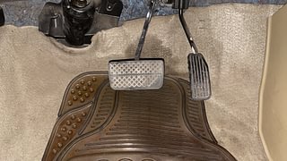 Used 2014 Honda Brio [2011-2016] VX AT Petrol Automatic interior PEDALS VIEW