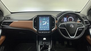 Used 2021 MG Motors Hector Plus Smart 2.0 Diesel Turbo MT 7-STR Diesel Manual interior DASHBOARD VIEW