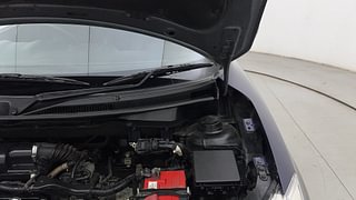 Used 2018 Maruti Suzuki Swift [2017-2021] VXI AMT Petrol Automatic engine ENGINE LEFT SIDE HINGE & APRON VIEW