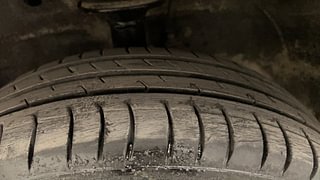 Used 2014 Maruti Suzuki Wagon R 1.0 [2010-2019] VXi Petrol Manual tyres LEFT FRONT TYRE TREAD VIEW