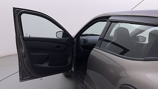 Used 2016 Renault Kwid [2015-2019] RXT Petrol Manual interior LEFT FRONT DOOR OPEN VIEW