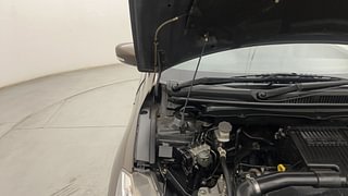 Used 2015 Maruti Suzuki Ciaz [2014-2017] ZXi AT Petrol Automatic engine ENGINE RIGHT SIDE HINGE & APRON VIEW