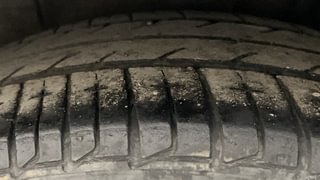 Used 2016 Hyundai Xcent [2014-2017] SX AT (O) Petrol Petrol Automatic tyres LEFT REAR TYRE TREAD VIEW