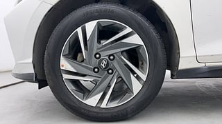 Used 2020 Hyundai New i20 Asta (O) 1.2 MT Petrol Manual tyres LEFT FRONT TYRE RIM VIEW