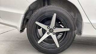 Used 2018 Honda City [2017-2020] VX CVT Petrol Automatic tyres RIGHT REAR TYRE RIM VIEW